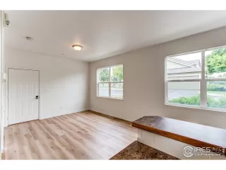 Photo #4: 989117 Listing