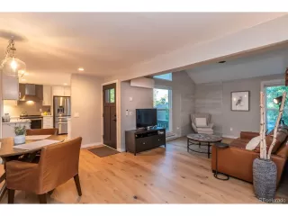 Photo #6: 9892210 Listing