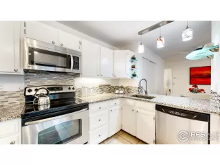 Photo #4: 989234 Listing