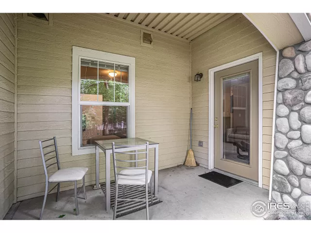 MLS: 989259 Condo For Sale