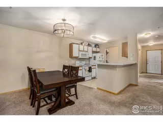 Photo #3: 989259 Listing