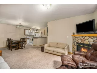 Photo #4: 989259 Listing