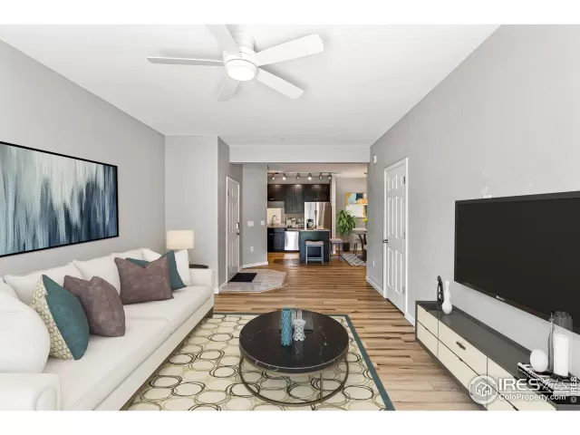 MLS: 989344 Condo For Sale