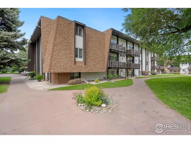 MLS: 989373 Condo For Sale