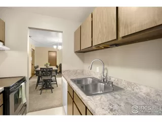 Photo #4: 989373 Listing