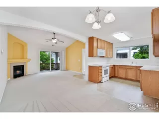 Photo #4: 989386 Listing