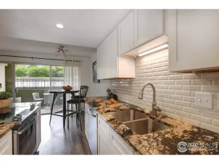 Photo #4: 989436 Listing 