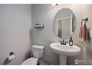 Photo #6: 989479 Listing