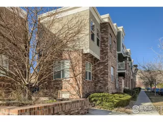 Photo #2: 989483 Listing