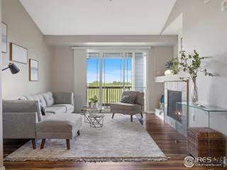 Photo #2: 989487 Listing