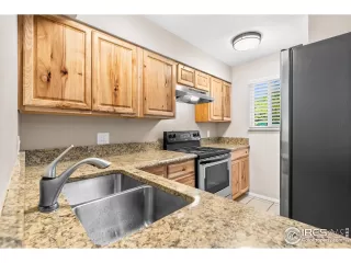 Photo #5: 989497 Listing