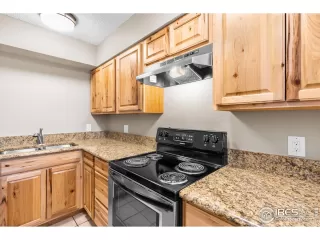 Photo #6: 989497 Listing