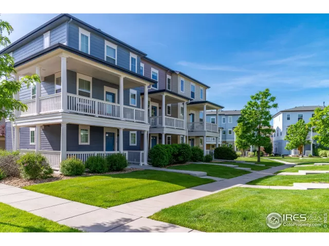 MLS: 989521 Condo For Sale