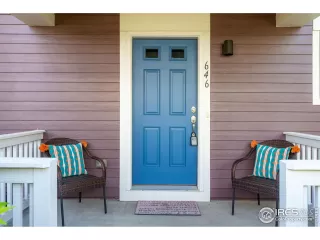 Photo #2: 989521 Listing