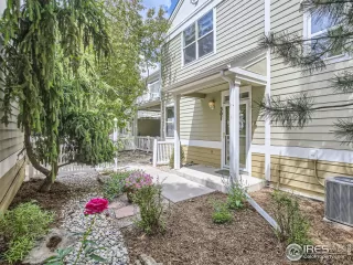 Photo #4: 989550 Listing