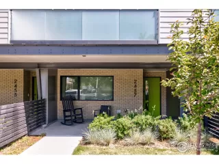 Photo #3: 989595 Listing