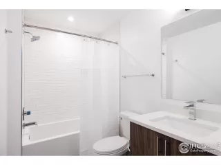 Photo #6: 989595 Listing