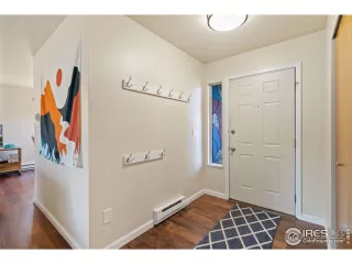 Photo #4: 989680 Listing