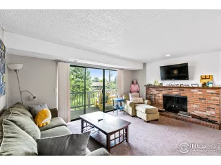 Photo #1: 989693 Listing