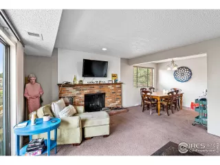 Photo #3: 989693 Listing