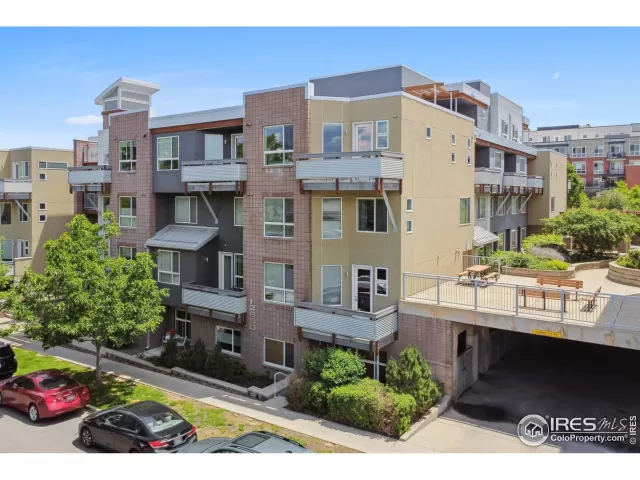 MLS: 989695 Condo For Sale