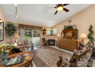 Photo #1: 989698 Listing