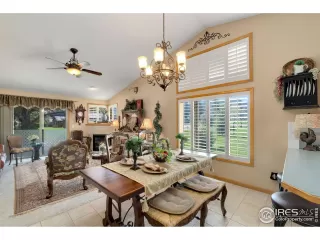 Photo #4: 989698 Listing