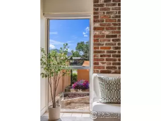 Photo #3: 989705 Listing 