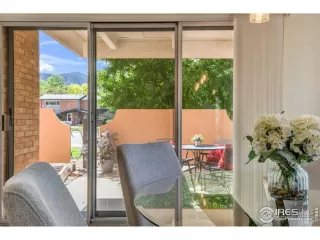 Photo #5: 989705 Listing 