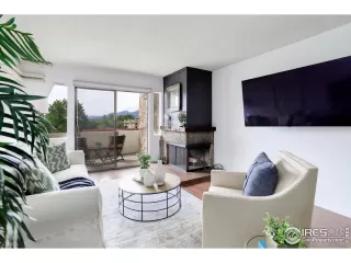 Photo #2: 989707 Listing