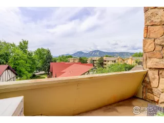 Photo #6: 989707 Listing