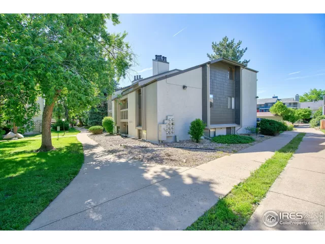 MLS: 989717 Condo For Sale