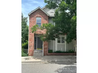 Photo #3: 989725 Listing