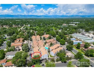 Photo #1: 989821 Listing