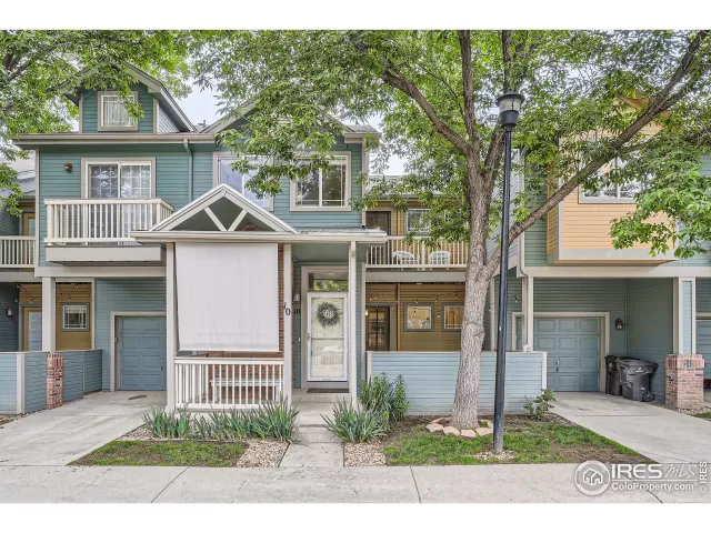 MLS: 989879 Condo For Sale