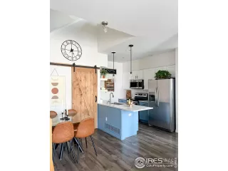 Photo #2: 989879 Listing