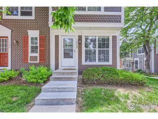 Photo #2: 989928 Listing