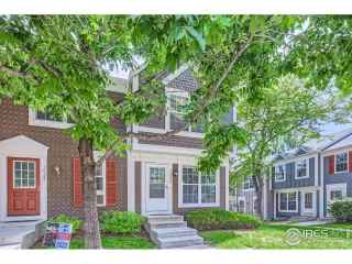 Photo #3: 989928 Listing