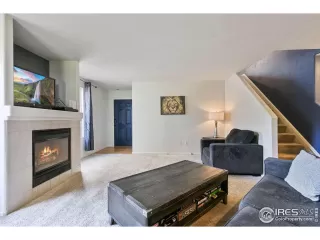 Photo #2: 989933 Listing