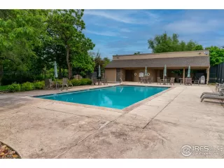 Photo #1: 989941 Listing