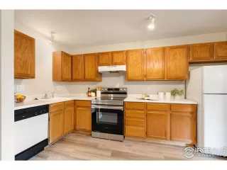 Photo #4: 989954 Listing