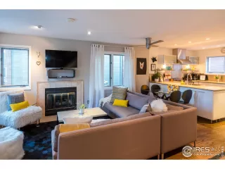 Photo #1: 989969 Listing 