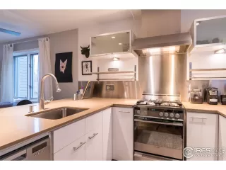 Photo #6: 989969 Listing 