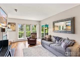 Photo #3: 990027 Listing