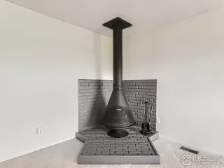 Photo #6: 990028 Listing 