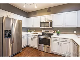 Photo #4: 990037 Listing 