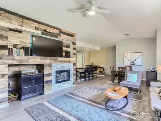 Photo #4: 990055 Listing