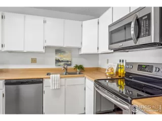 Photo #2: 990073 Listing 