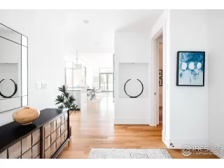 Photo #2: 990078 Listing