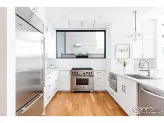 Photo #4: 990078 Listing